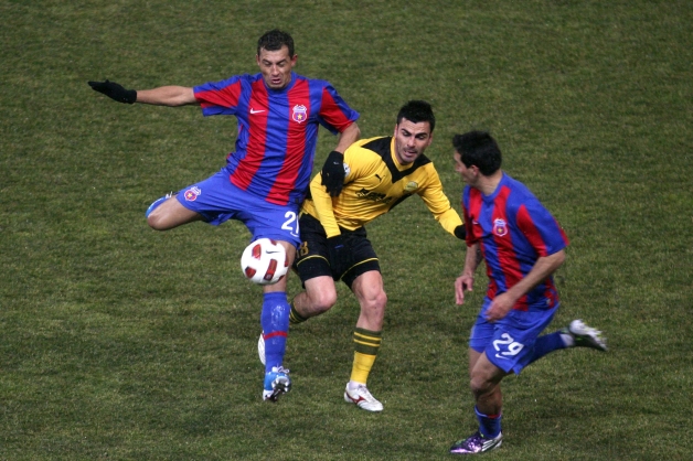 Belodedici: "Nici nu mai ştiu de când Steaua n-a mai jucat finala!"