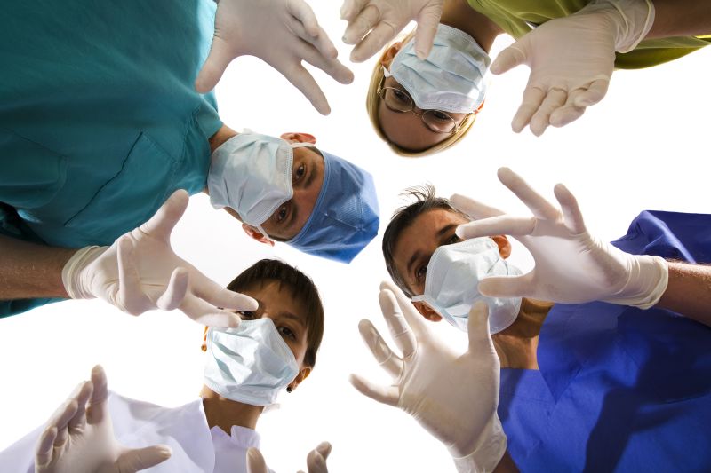 Deutsche Welle: Să ne aşteptăm la un exod și mai mare al medicilor din România şi Bulgaria?
