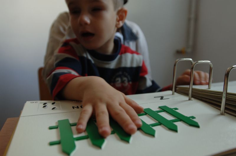 Educaţie la domiciliu pentru persoanele cu handicap, indiferent de vârstă