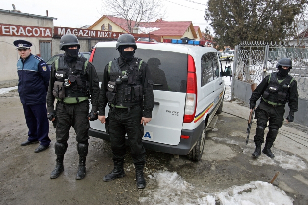 Propunerea de concediere a miilor de angajaţi din MAI, respinsă în Senat