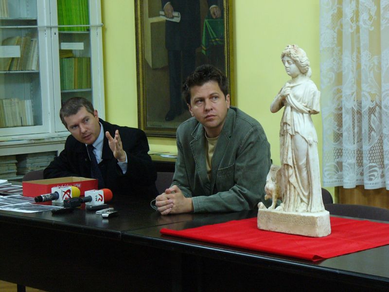 Statuie a zeiţei Nemesis, descoperită la Alba Iulia
