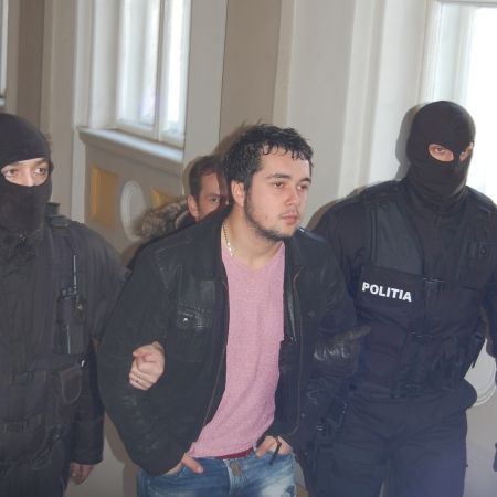 Suspecţii în cazul jafului de la Banca Transilvania, arestaţi ilegal