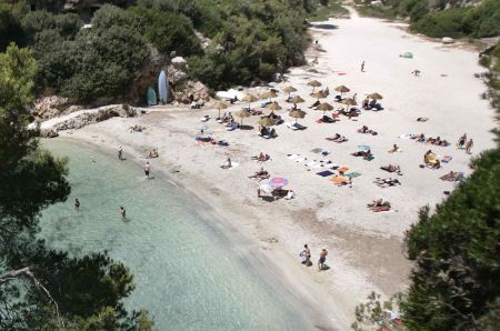 Ce oferte speciale au agenţiile de turism pentru începutul verii