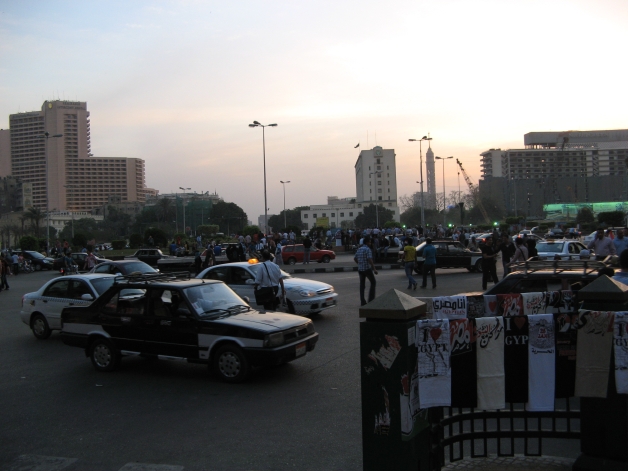 Cum arată piaţa revoluţiei din Egipt. VEZI FOTOREPORTAJ din Piaţa Tahrir