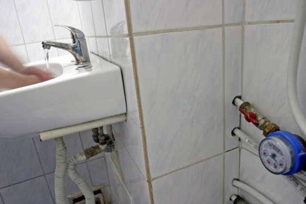 Încărcată la factură fiindcă locuieşte singură