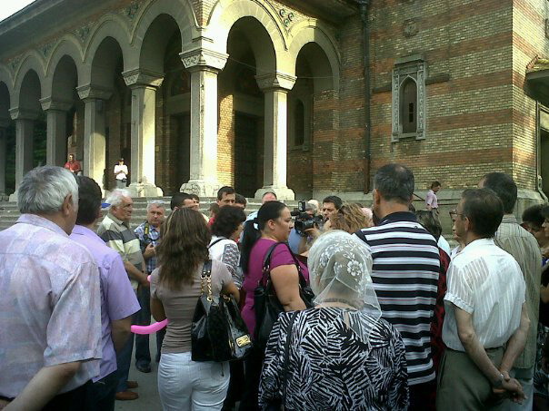 Manifestaţie de susţinere pentru Mitropolitul Banatului