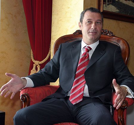 Mircea Rednic a luat Cupa în Azerbaidjan. "Puriul" a fost recompensat "regeşte"