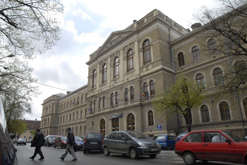Să alegi o facultate în România sau în afară?
