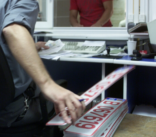 Taxa de poluare respectă Constituţia