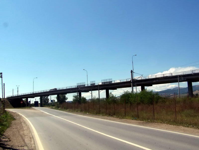 Trafic deviat la intrarea în Alba Iulia