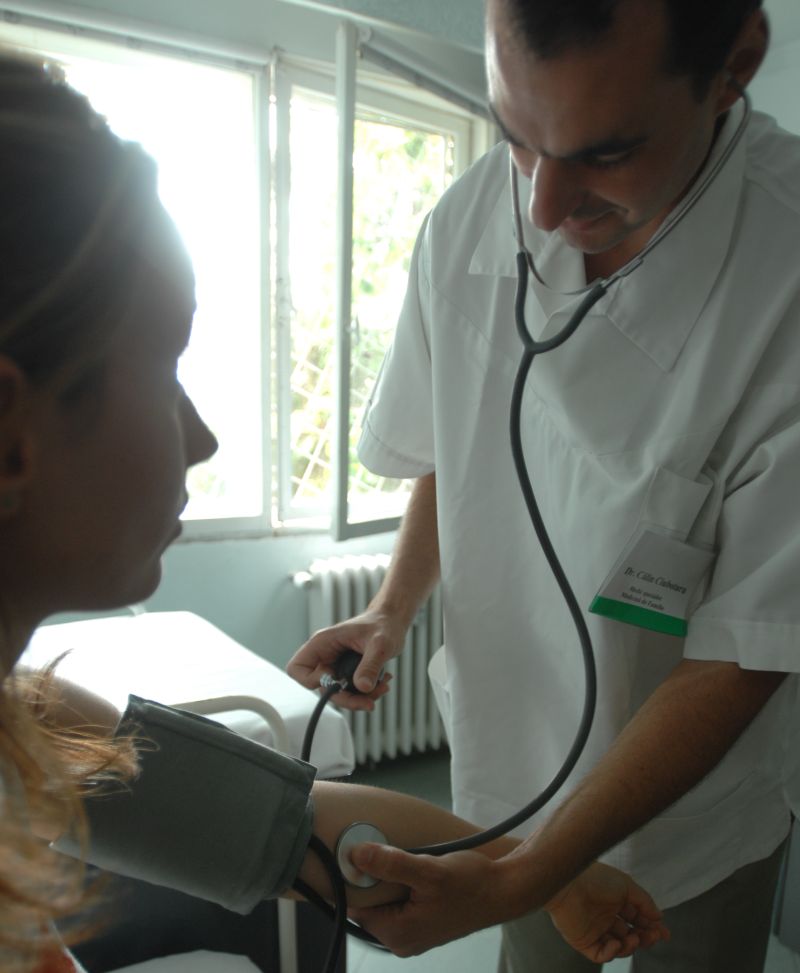 20% dintre medici au renunţat la protest, restul taxează consultaţiile