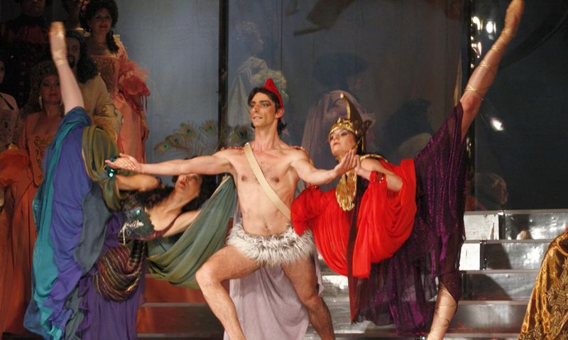 "Adriana Lecouvreur" se joacă în condiţii speciale