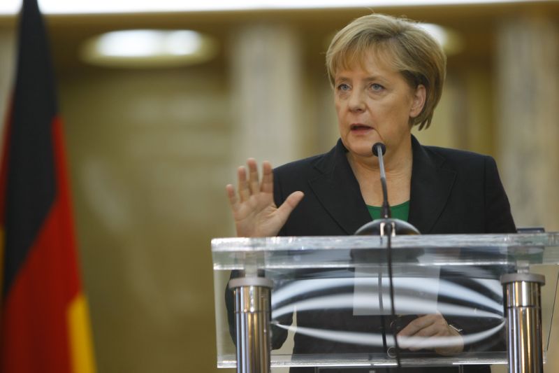 Angela Merkel: Salvarea Greciei, vitală pentru economia Germaniei