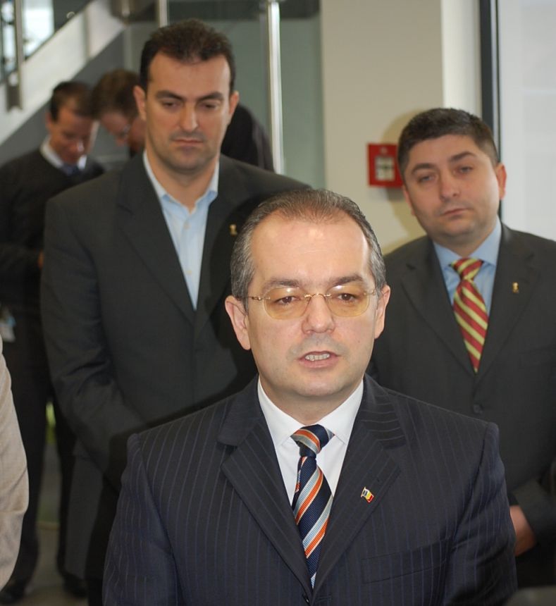 Boc vrea ca superjudeţele să aibă libertate în a-și alege numele