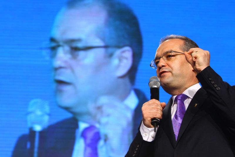 Boc vrea pedepse mai dure pentru comercianţii de etnobotanice