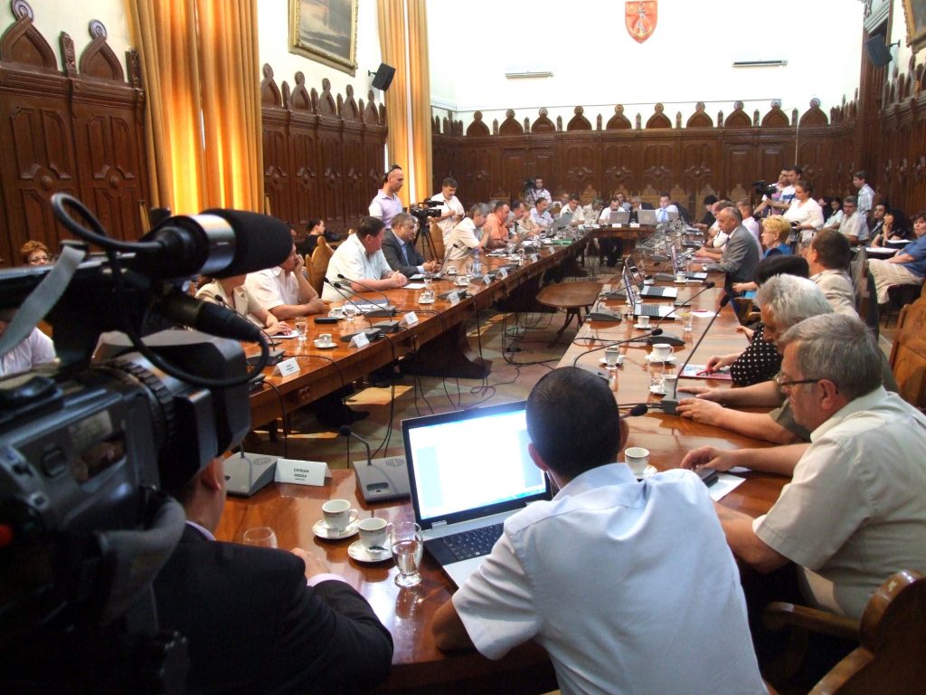 CJ Galaţi organizează referendum pentru a împiedica desfiinţarea judeţului