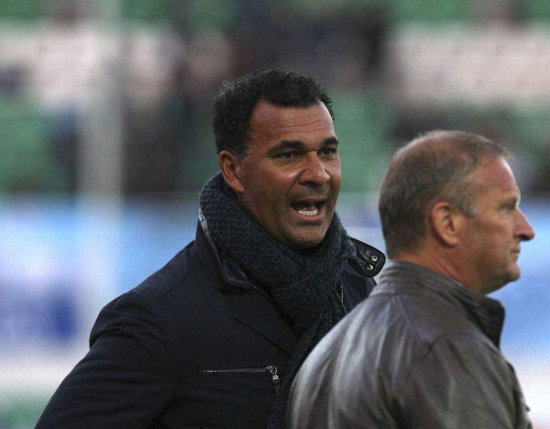 Petrecăreţul Gullit, dat afară de ceceni