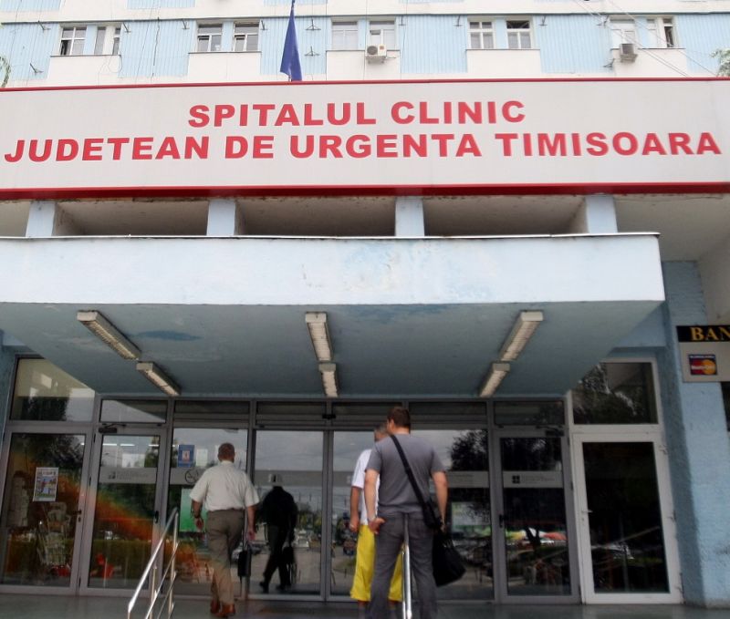 Poliţişti, cercetaţi pentru tentativă de omor