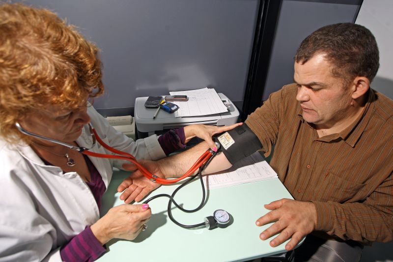 Războiul medici-asigurări merge mai departe