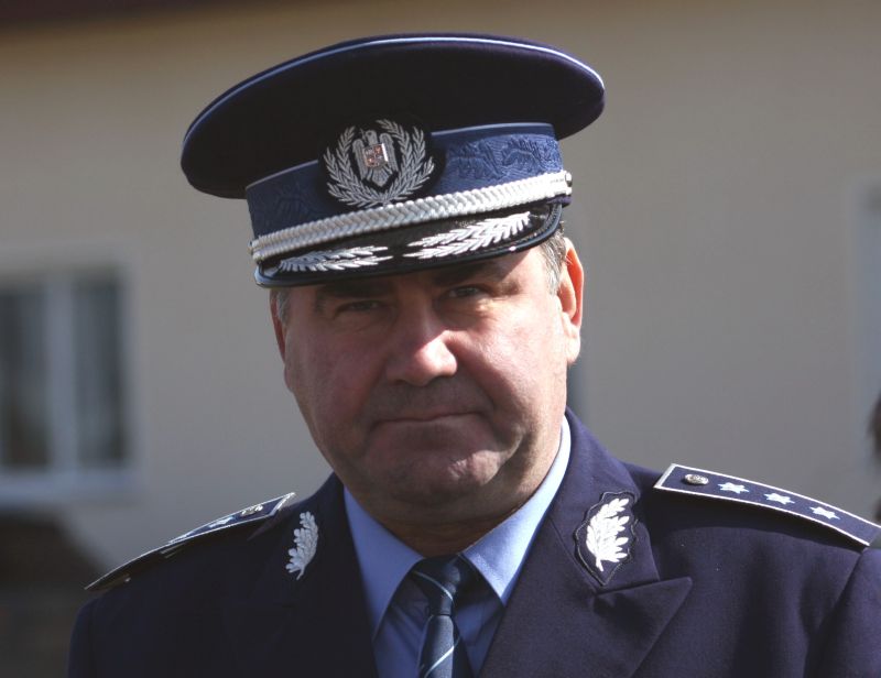 Şeful Poliţiei Timiş, surprins trecând pe roşu la semafor