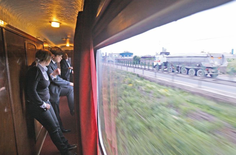 Tren internaţional, fără vagon de dormit