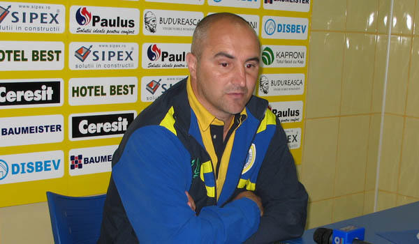 Vivi Răchită a dat afară jumătate din echipa cu care a promovat în Liga I