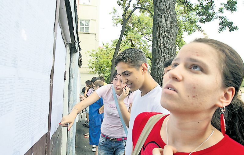 Admiterea la liceu 2011: Vezi AICI ce licee din oraşul tău mai au locuri libere