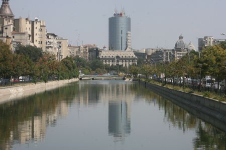 Înverzirea Dâmboviţei costă 22 de milioane €