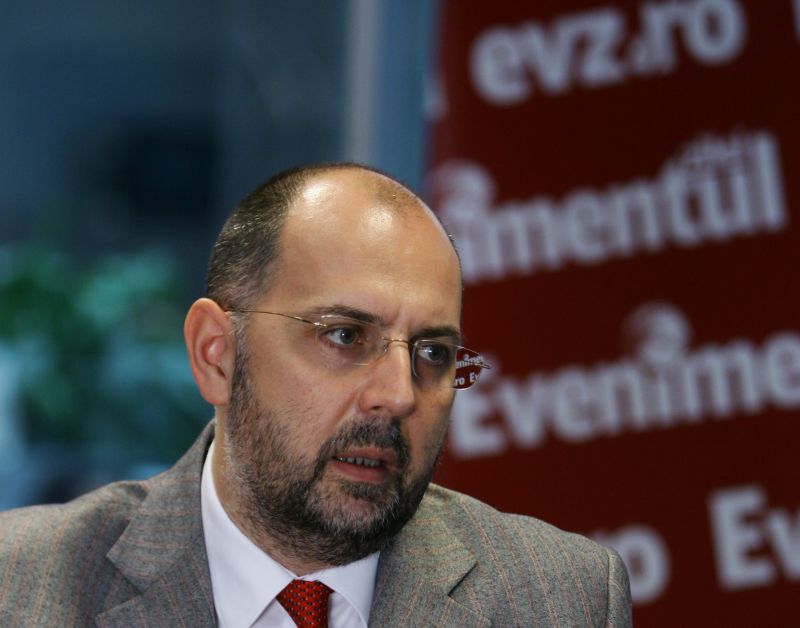 Laszlo Borbely, susţinut de UDMR. Kelemen Hunor: Simple zvonuri. Este ministru cu drepturi depline şi aşa va rămâne