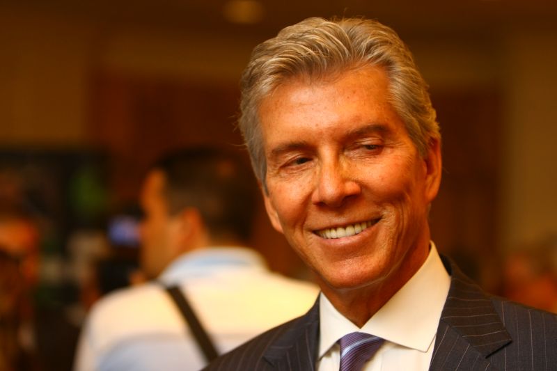 Michael Buffer: "Adversarul nu-i ajunge lui Bute nici până la umeri"
