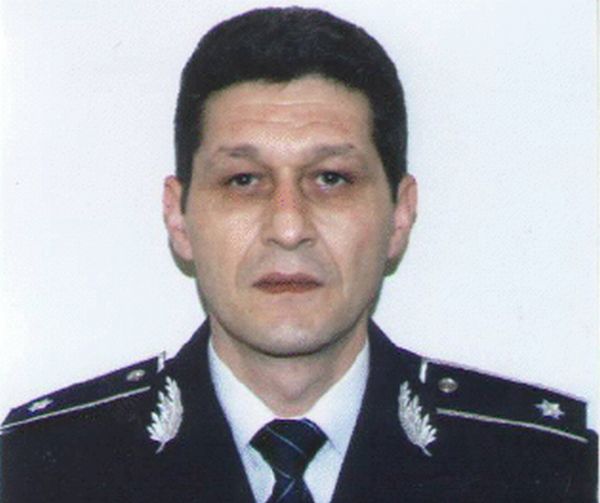 Poliţist-model din Sânnicolau Mare, ucis de epuizare