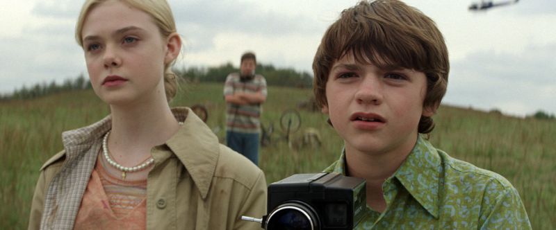 "Super 8": prima iubire, filme şi extratereştri în 1979