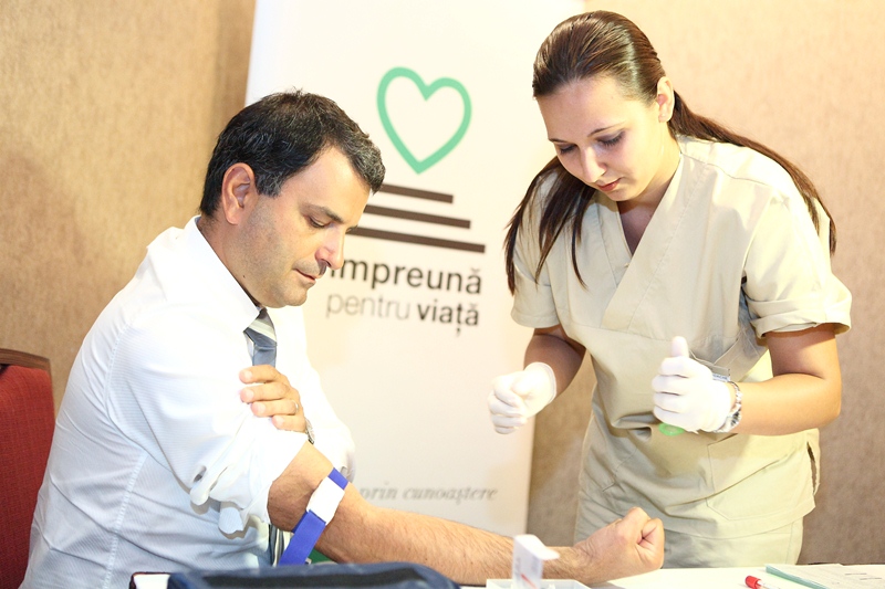 Testări gratuite pentru depistarea virusului hepatitei C