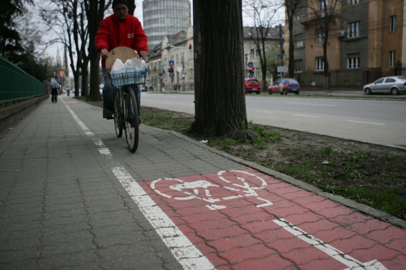 120 de proiecte pentru pistele de biciclete