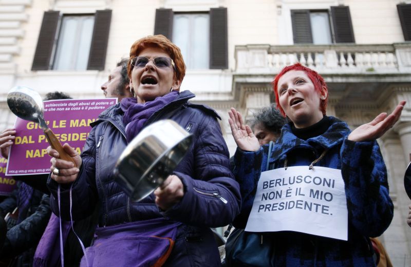 BCE intră în acţiune: Ar putea cumpăra obligaţiuni italiene şi spaniole