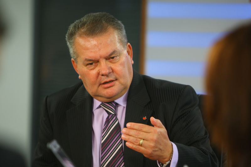 Lakatos: Nu este obligatoriu ca la Sănătate să fie un medic sau un consilier prezidenţial. Nu o să-l chemăm pe Eckstein Kovacs