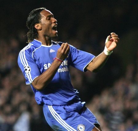 Momente groaznice pentru Drogba. Ivorianul se simte bine | VIDEO