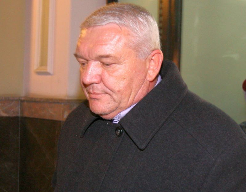 Ofiţeri "agăţaţi" de procurorii DNA