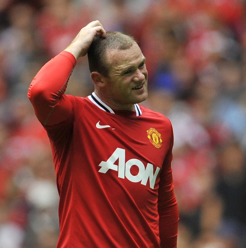 Oţelul dă piept cu Rooney şi Saviola