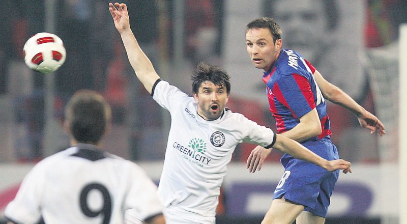 Steaua îl dă afară şi pe luptătorul Martinovici