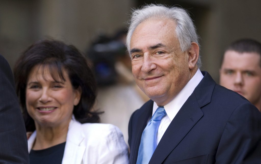 Tabloid american: DSK a fost cu o amantă secretă înainte de presupusa agresare sexuală a cameristei
