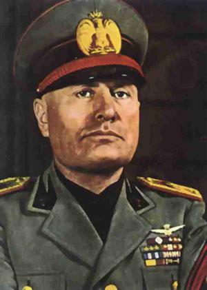 Ai 15.000 de dolari? Poţi cumpăra hainele lui Mussolini