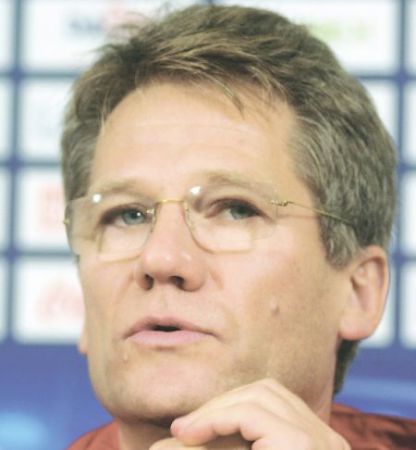 BÃ¶lÃ¶ni e lider cu PAOK Salonic