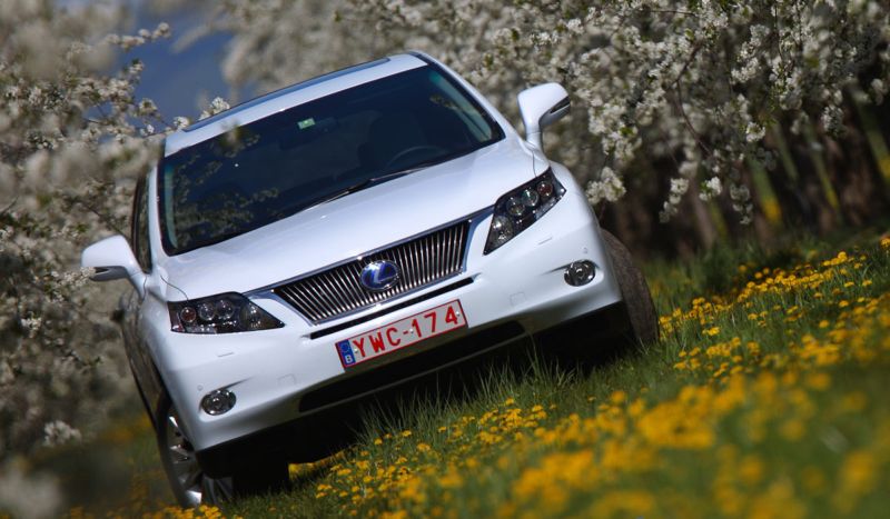 DRIVE-TEST EVZ: Lexus RX 450h: boieria face casă bună cu ecologia