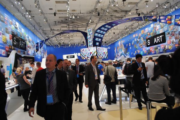 IFA, Berlin. YouTube lansează conţinut 3D pe Samsung Smart TV