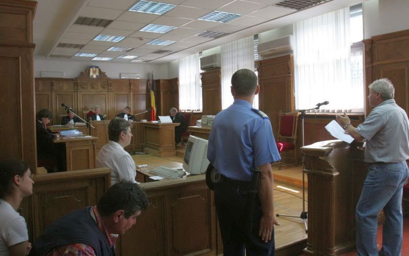Intimidarea martorului, metoda interlopilor de a scăpa de închisoare. Cazuri concrete
