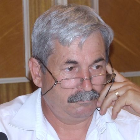 Jocul de-a candidatul în USL Ialomiţa. PNL către PSD: Unde vă e omul pentru primăria Slobozia? Îl anunţăm noi. Pe al nostru!