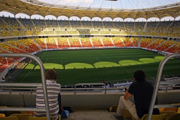 Marius Stan: "Naţional Arena este închis de UEFA". Valeriu Argăseală: "Mâine se ia decizia finală"