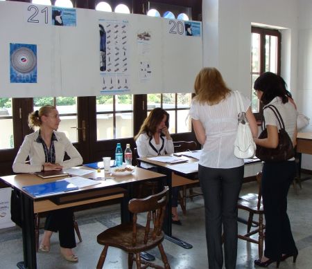 Peste 13.000 de locuri vacante în toată ţara