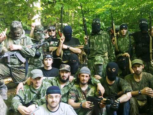 Un român şi doi bulgari, anchetaţi pentru terorism în Cehia